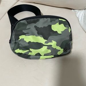 Lululemon belt bag